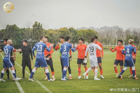 孙铭徽24+7+17 胡金秋23+6 时德帅15分 广厦大胜天津CBA常规赛，广厦主场迎战天津，广厦目前13胜5负排在积分榜第5位，天津则是7胜11负排在积分榜第17位。